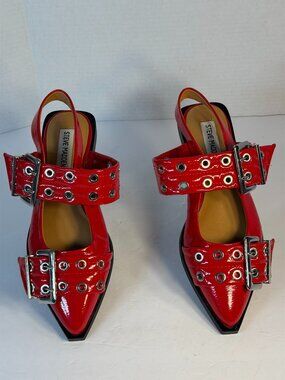 Women's size 6.5 Steve Madden Flats